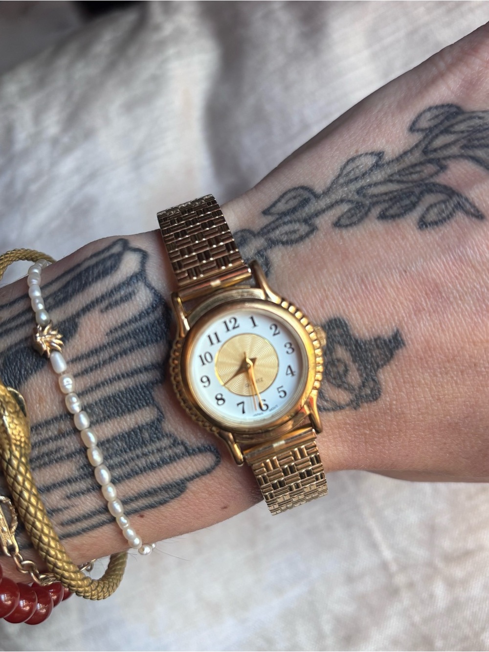 Gold-Tone Women's Classic Round Watch